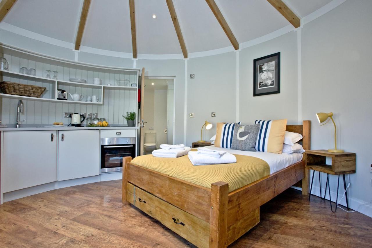 뷰드 East Thorne Glamping 빌라 외부 사진